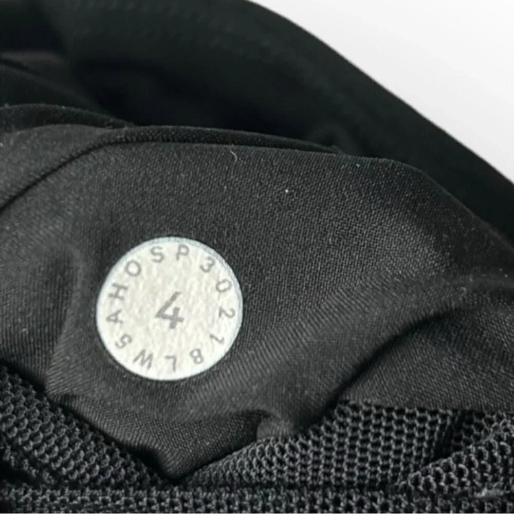 Lululemon On The Fly Pant *Woven 28" Black (First Release) 4 - Picture 9 of 9